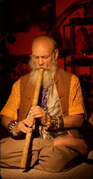 [Бронислав Виногродский] Искусство жить (2022)_0.png